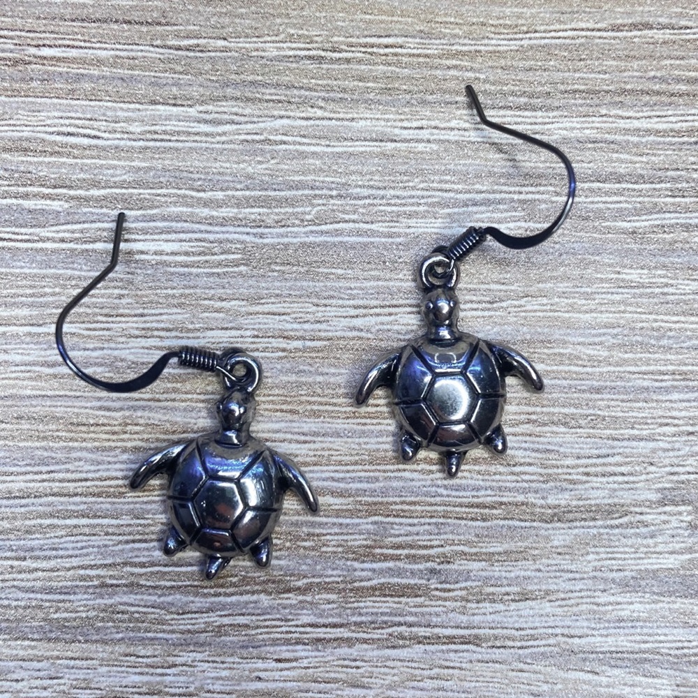 small handmade chrome turtle earrings